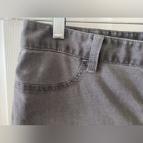 Tommy Hilfiger Jeans - Picture 5 of 10